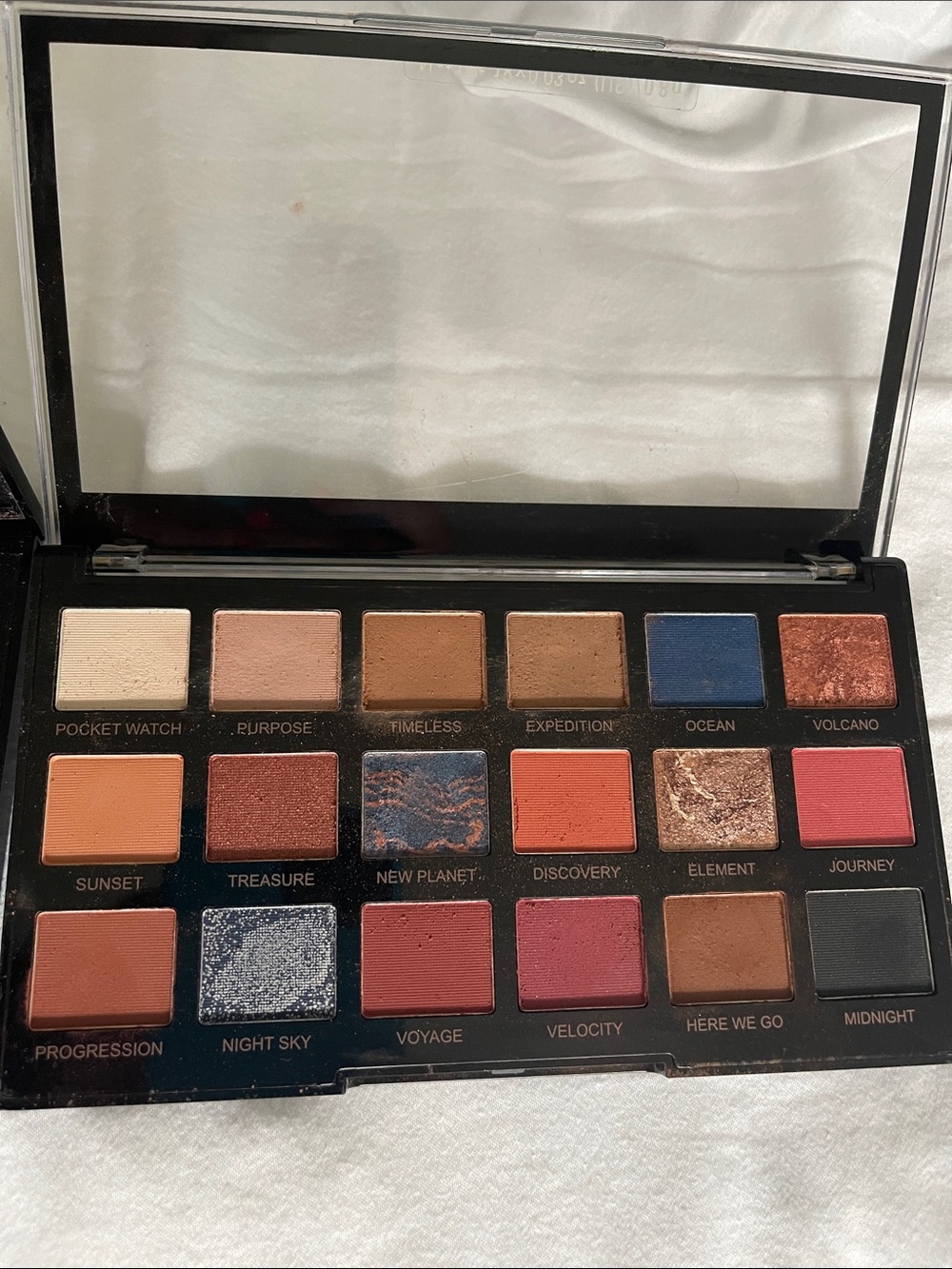 Sephora Eyeshadow Palette Duo — Reds, Browns, Golds, Peach, Pink, Silver - Picture 4 of 4